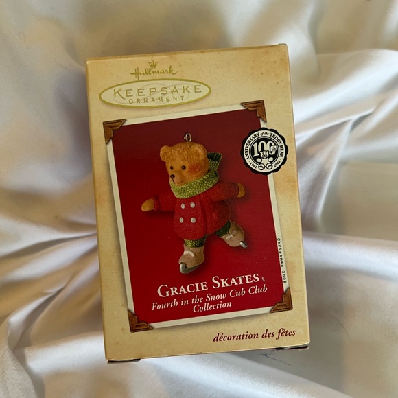 Hallmark Keepsake Ornament Gracie Skates - Picture 1 of 4